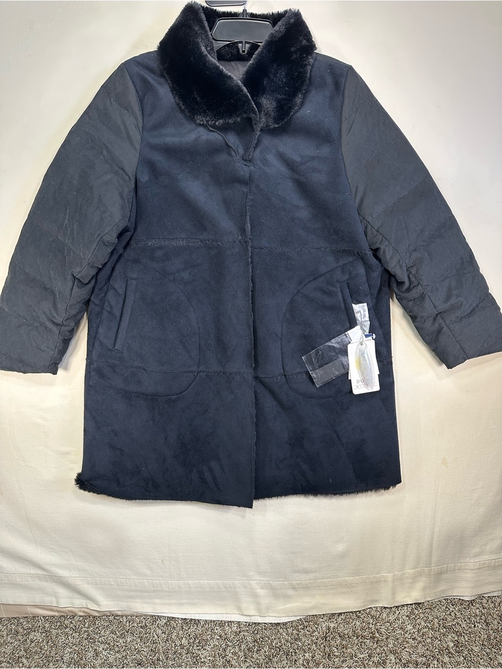 NWT iseear Japanese Luxury Mixed Media Down Winter Coat Navy & Black Size Large